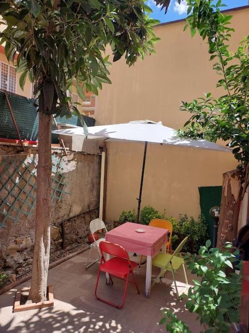 Casa Anna 5 Stelle - Apartment With Garden Рим Екстер'єр фото